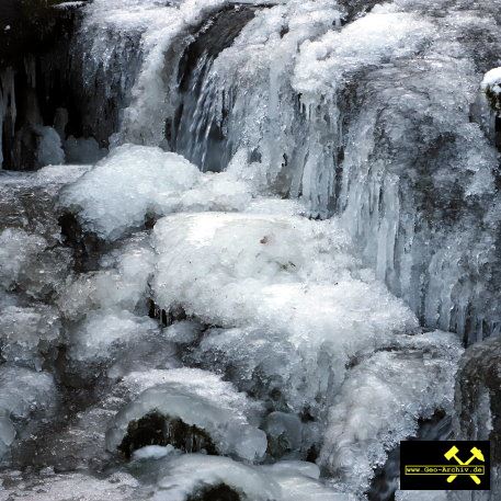 Blauenthaler Wasserfall bei Blauenthal nahe Eibenstock, Erzgebirge, Sachsen - 8. Februar 2023 (3).JPG